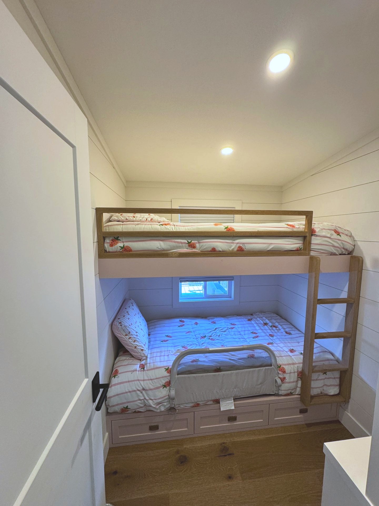 Custom built-in bunk room sleeps four